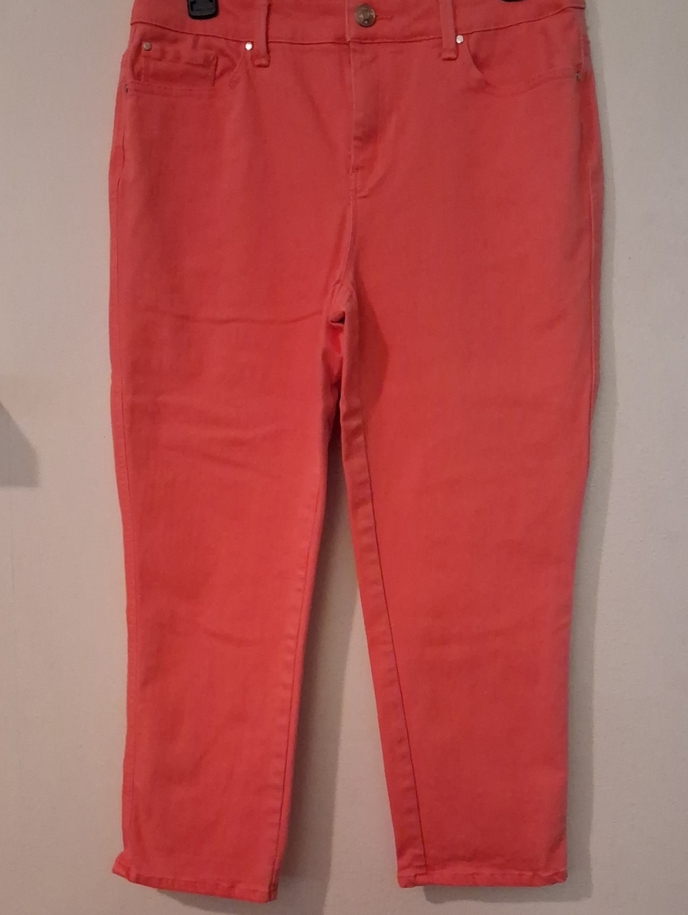 Chico's Coral Crop Pants